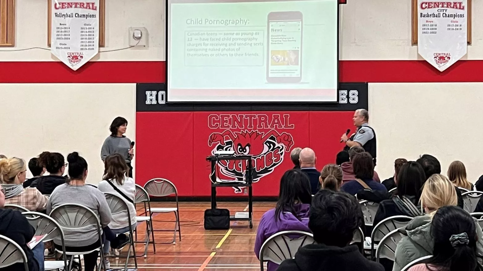 Red Deer RCMP connects with parents over two sessions